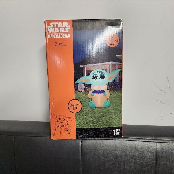 Star Wars Grogu Inflatable Halloween Yoda Mandalorian 5' NIB - Picture 1 of 4